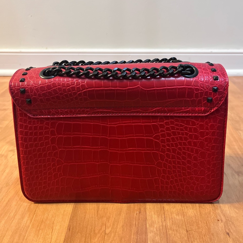 Badgley Mischka Red Croc-Embossed Chain Strap Bag - Picture 3 of 15